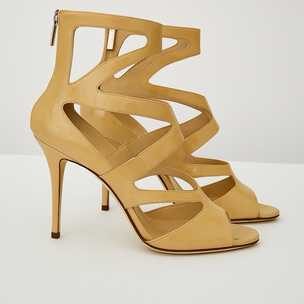 Jimmy Choo The Hillary Tan Patent Leather heels size 40 (US9)